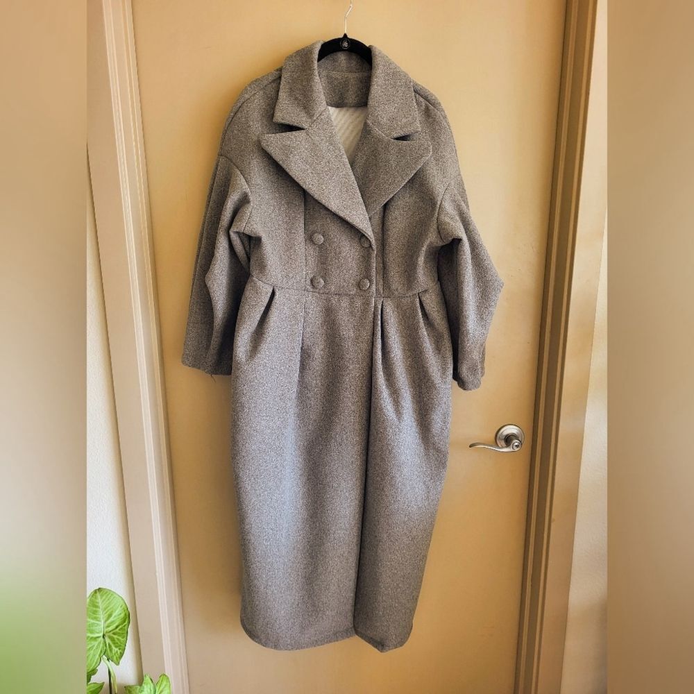 NWOT | Long Double-Breasted Coat w/ Removable Faux Fur Cuffs✨ - Picture 4 of 11